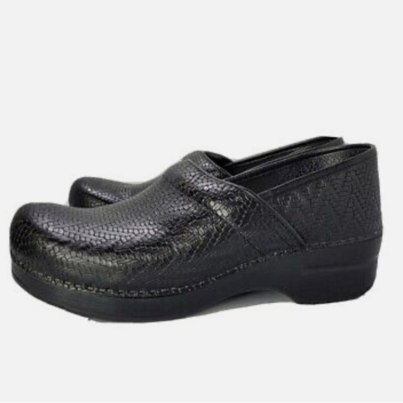 DANSKO Black Chevron Clogs - Picture 5 of 10